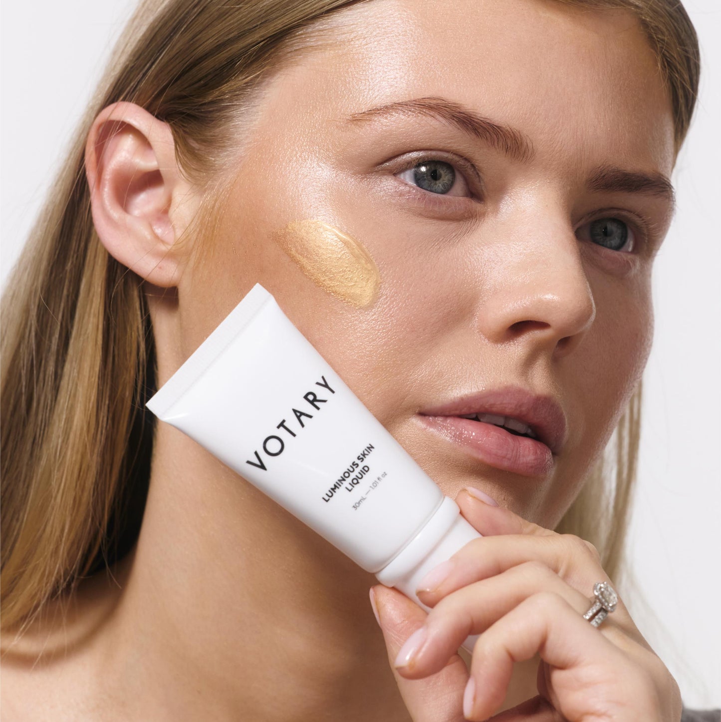 VOTARY Luminous Skin Liquid